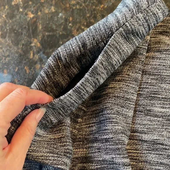 Madewell Black and white tweed pleated skirt with pockets  size 2 - Picture 5 of 6